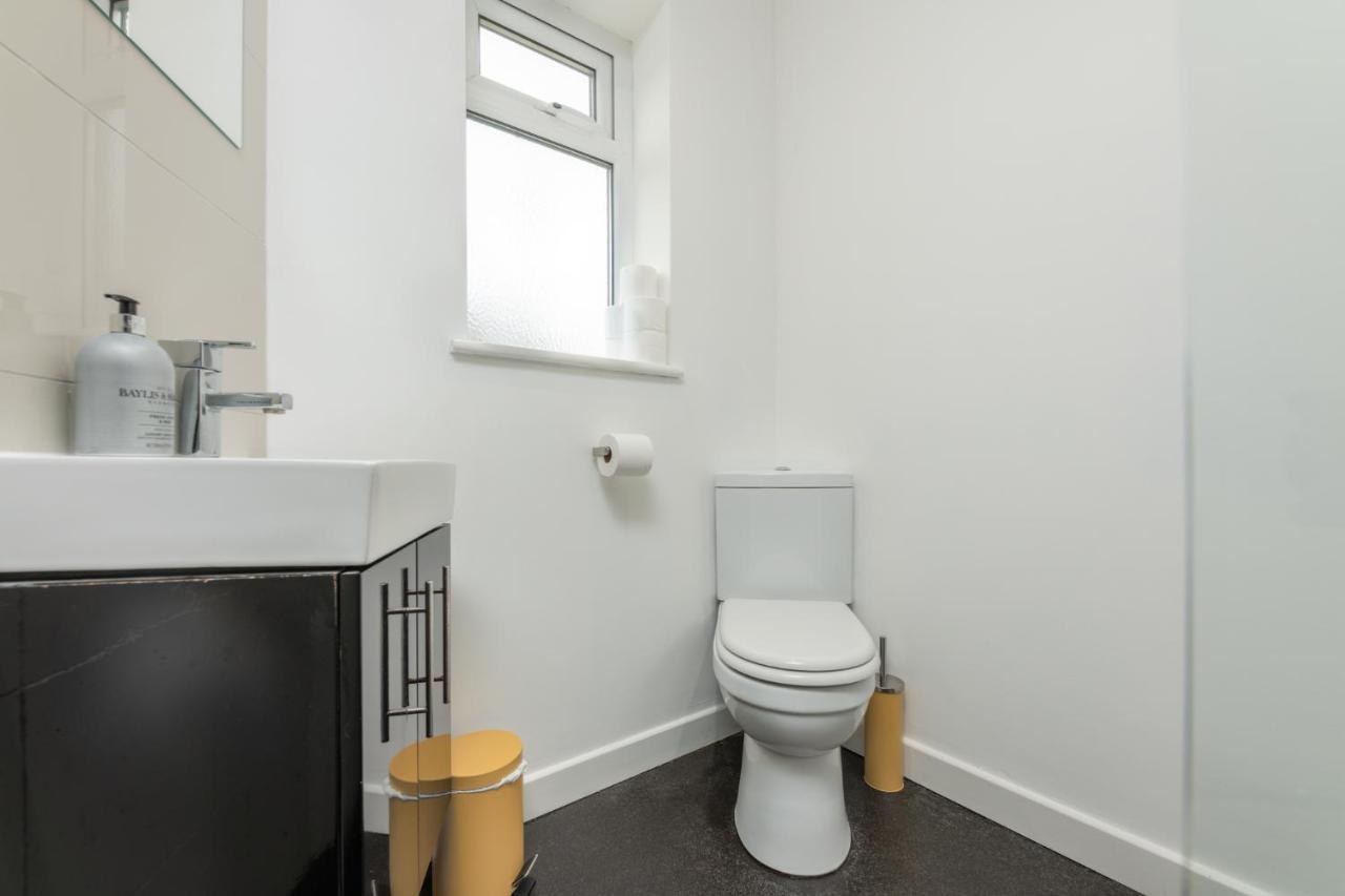 קארדיף Stayright- 2 Bedroom House, Centrally Located & Close Walk To City Centre מראה חיצוני תמונה