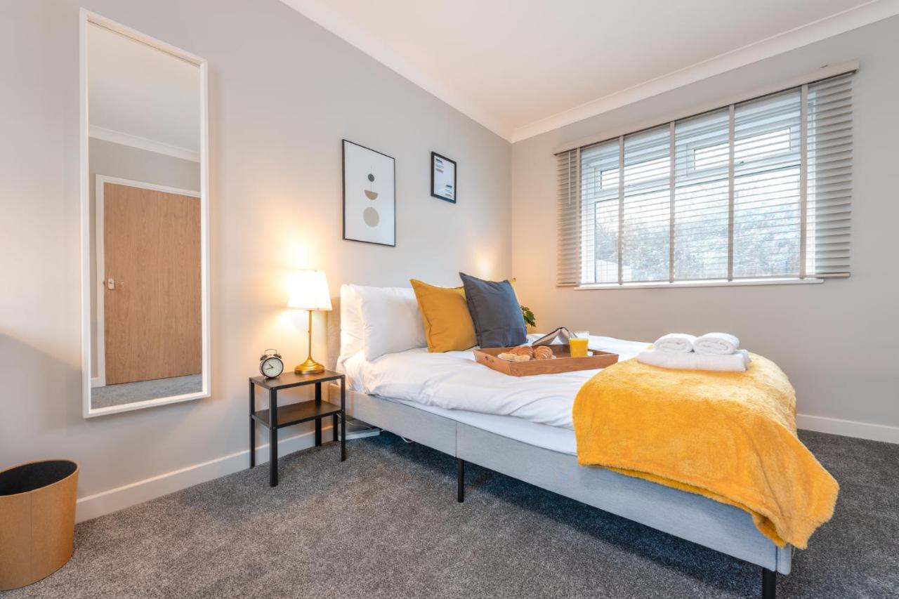 קארדיף Stayright- 2 Bedroom House, Centrally Located & Close Walk To City Centre מראה חיצוני תמונה